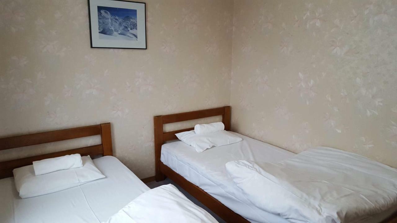 Ōmagari Absolute Niseko Lodge מראה חיצוני תמונה