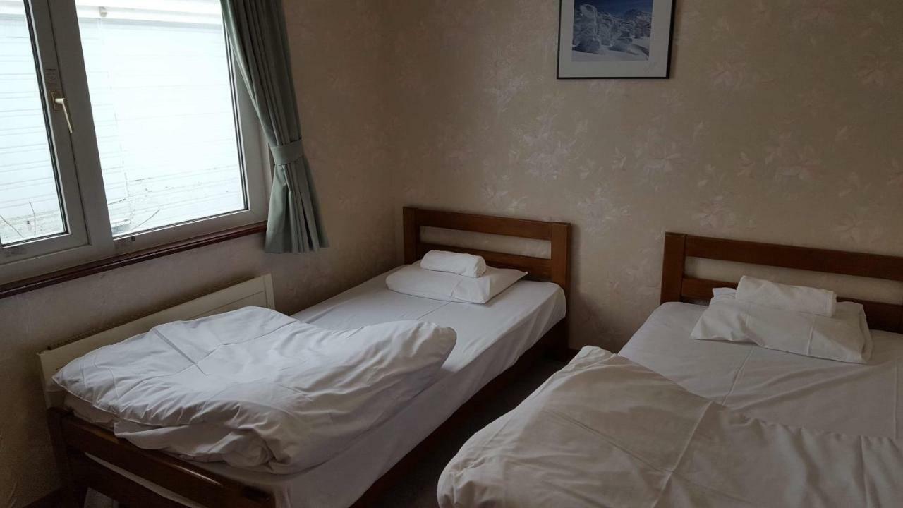 Ōmagari Absolute Niseko Lodge מראה חיצוני תמונה