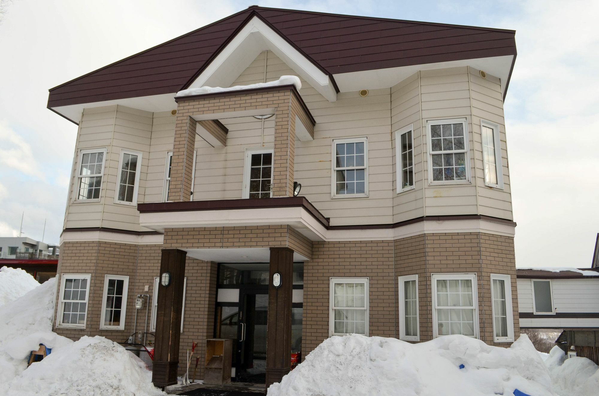Ōmagari Absolute Niseko Lodge מראה חיצוני תמונה